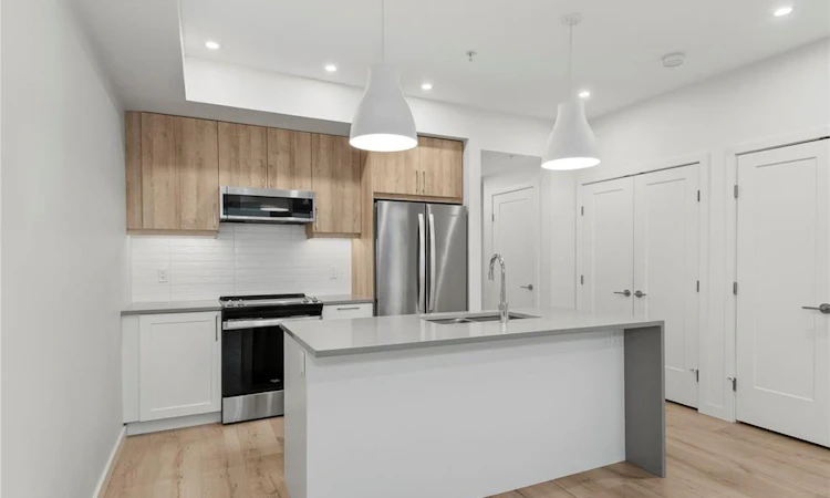 505-536 S Island Highway