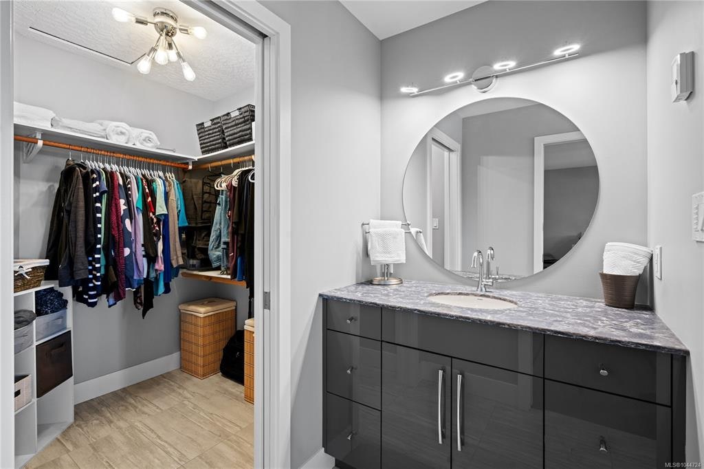 923 Whisperwind Place, Langford, BC, V9B 5X7 - 38