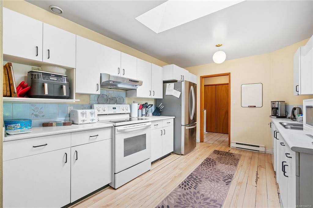 2-1215 Stelly's Cross Road, Central Saanich, BC, V8M 1H3 - 16
