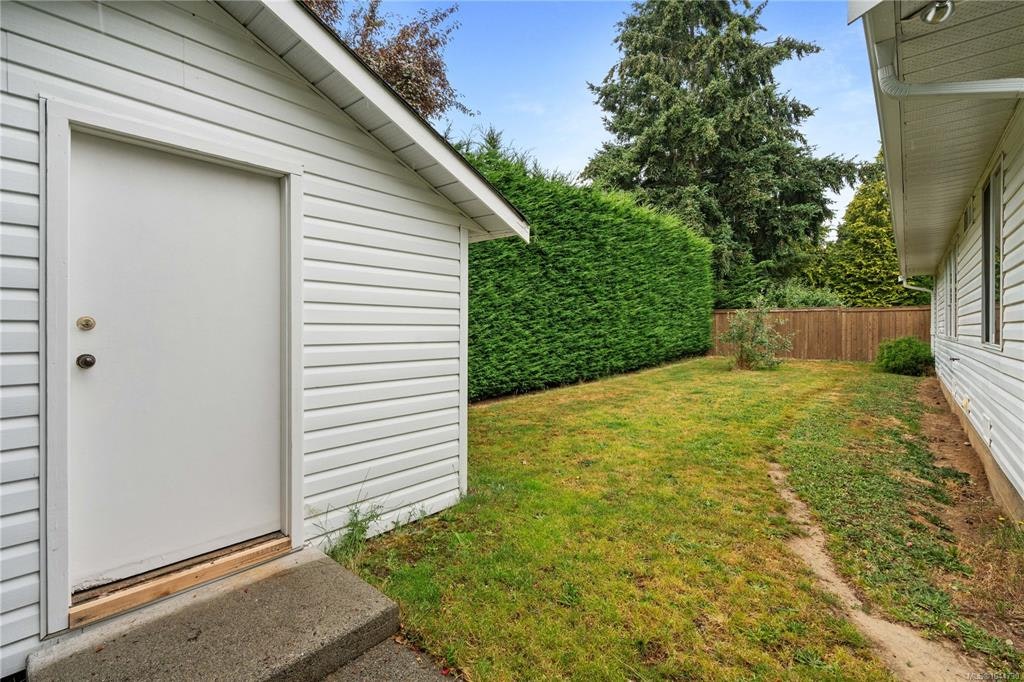 2-1215 Stelly's Cross Road, Central Saanich, BC, V8M 1H3 - 39