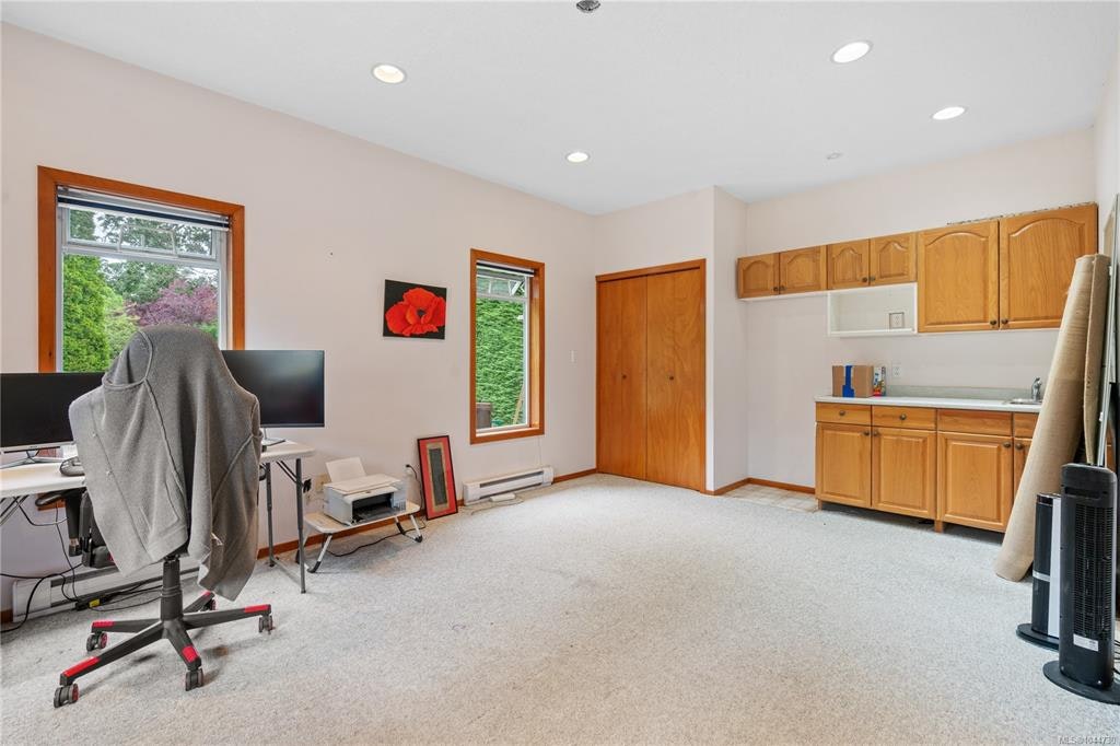 2-1215 Stelly's Cross Road, Central Saanich, BC, V8M 1H3 - 33