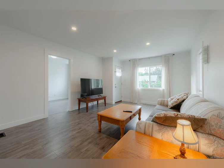 15 Fourth Street, Nanaimo, BC, V9R 1S6 - 22