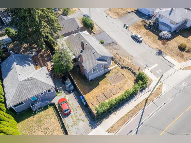 15 Fourth Street, Nanaimo, BC, V9R 1S6 - 2