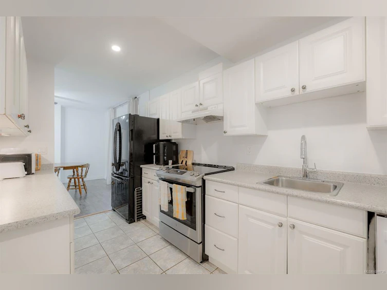 15 Fourth Street, Nanaimo, BC, V9R 1S6 - 7