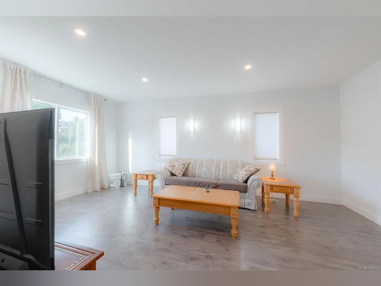 15 Fourth Street, Nanaimo, BC, V9R 1S6 - 26