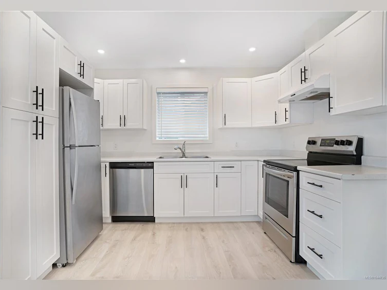 15 Fourth Street, Nanaimo, BC, V9R 1S6 - 6
