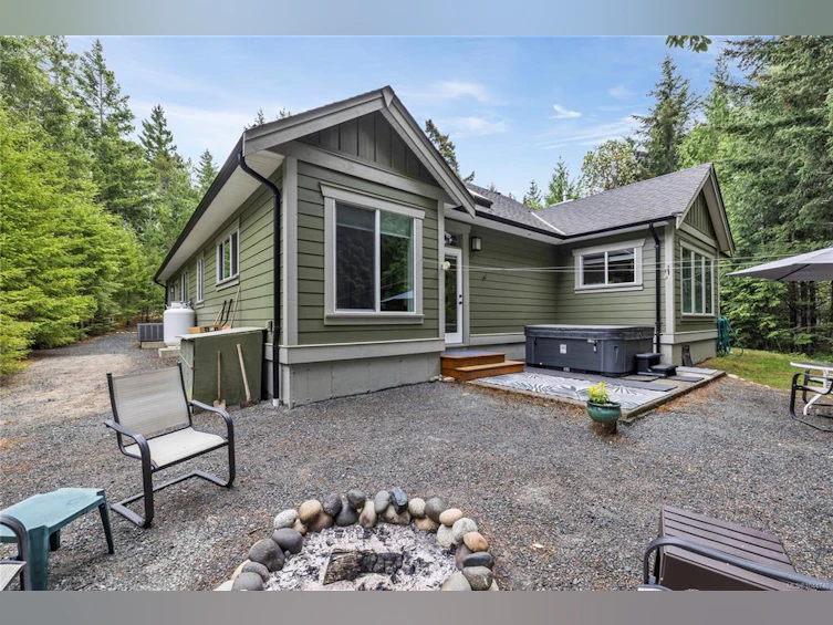 1703 Peligren Place, Qualicum Beach, BC, V9K 2S3 - 25