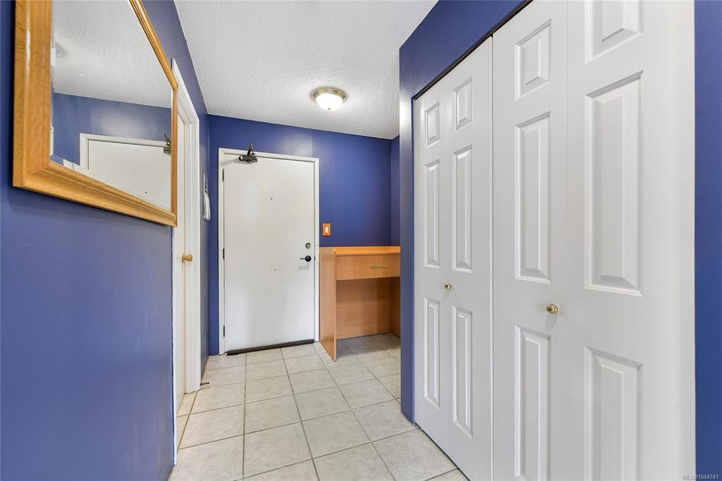 208-949 Cloverdale Avenue, Saanich, BC, V8X 2T4 - 20