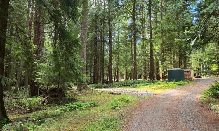 1685 Hess Road