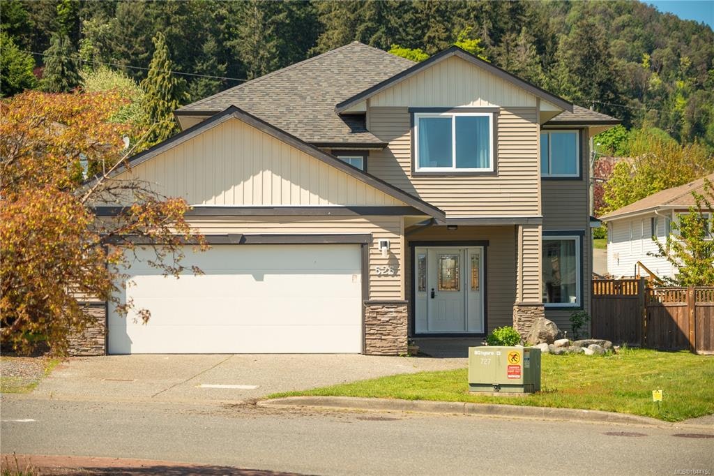 525 Ballou Place, Ladysmith, BC, V9G 2C7
