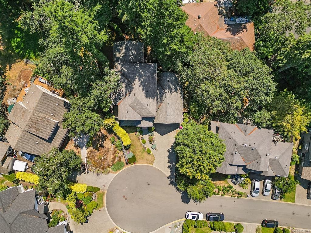 209 Shadow Ridge Place - 2