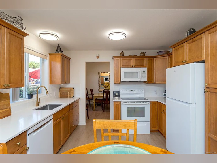 20 Eagle Lane, View Royal, BC, V9A 7M2 - 15