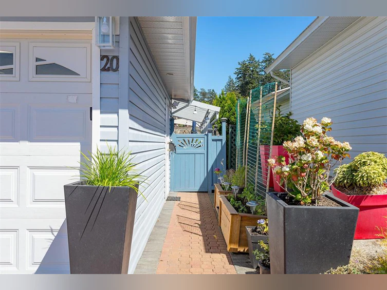 20 Eagle Lane, View Royal, BC, V9A 7M2 - 4