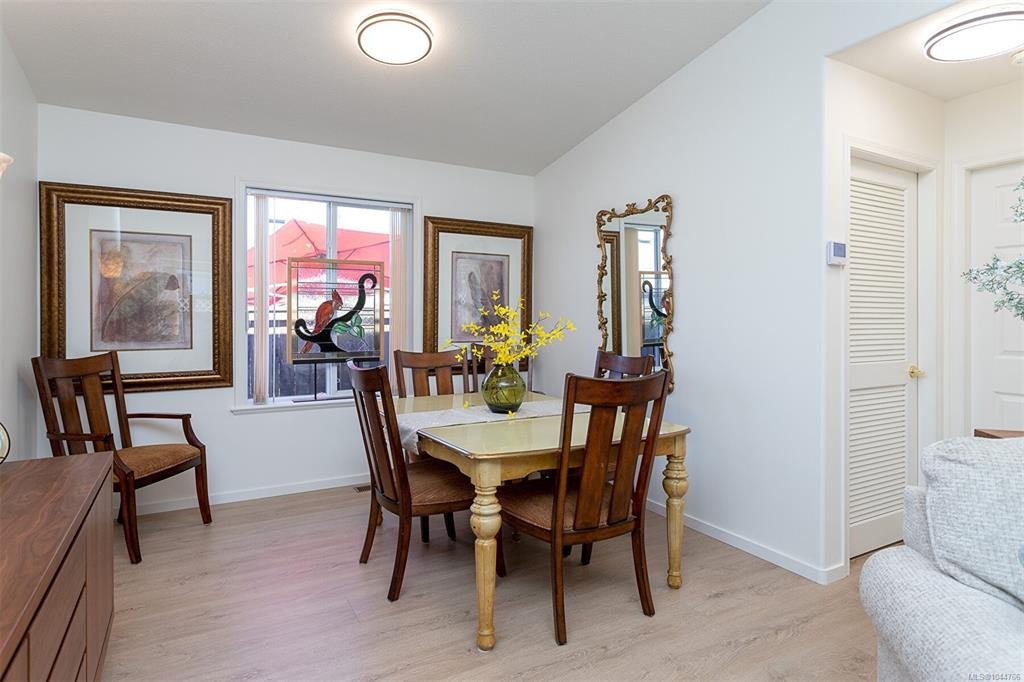 20 Eagle Lane, View Royal, BC, V9A 7M2 - 11