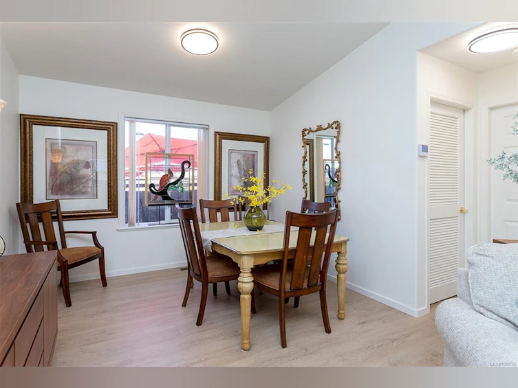 20 Eagle Lane, View Royal, BC, V9A 7M2 - 11