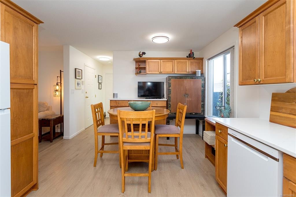 20 Eagle Lane, View Royal, BC, V9A 7M2 - 19
