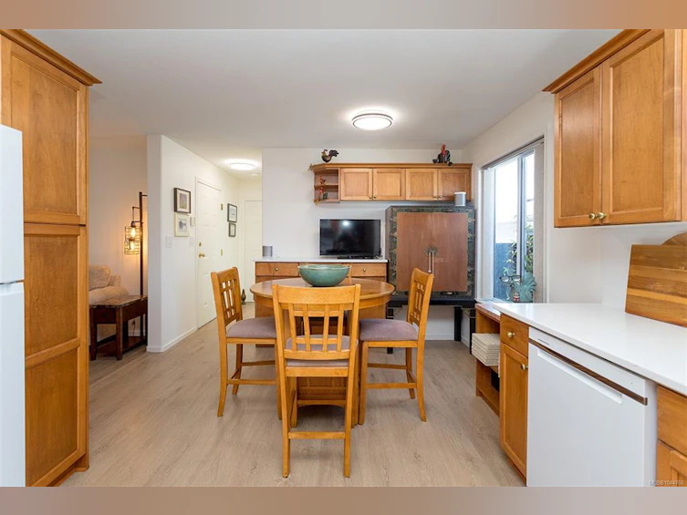20 Eagle Lane, View Royal, BC, V9A 7M2 - 19