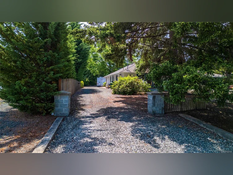 1252 Bunker Place, French Creek, BC, V9P 1W8 - 39