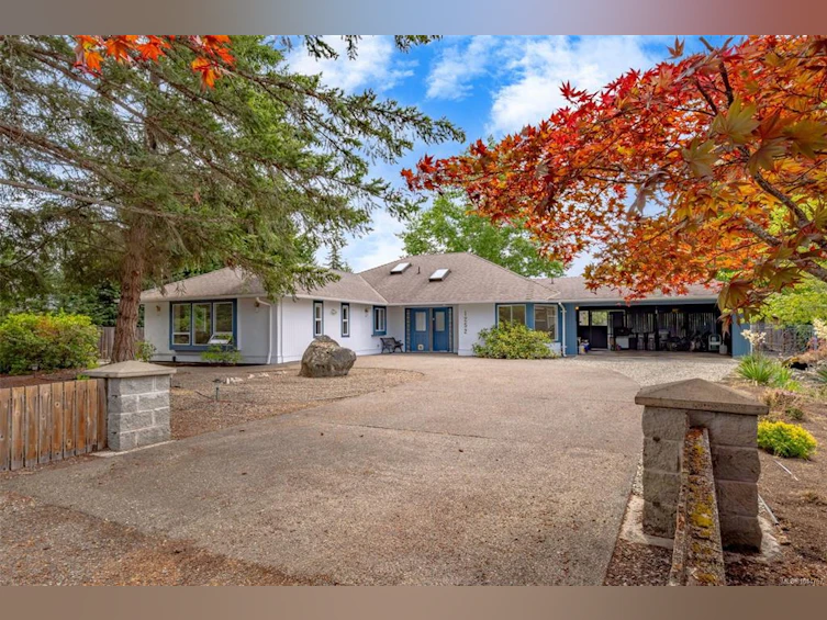 1252 Bunker Place, French Creek, BC, V9P 1W8