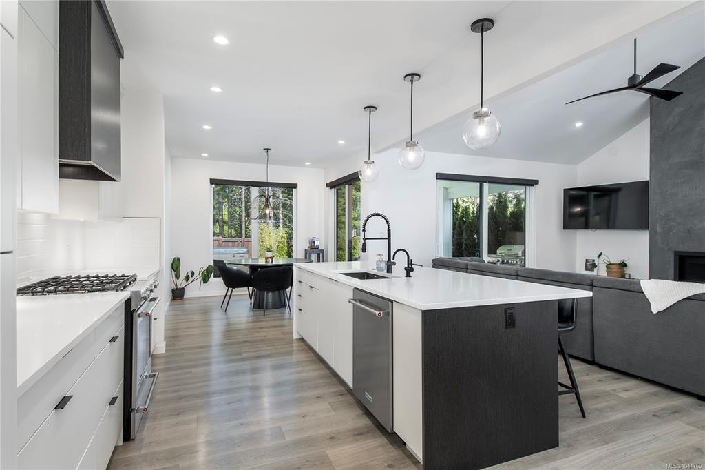 746 Salal Street, Campbell River, BC, V9H 0E6