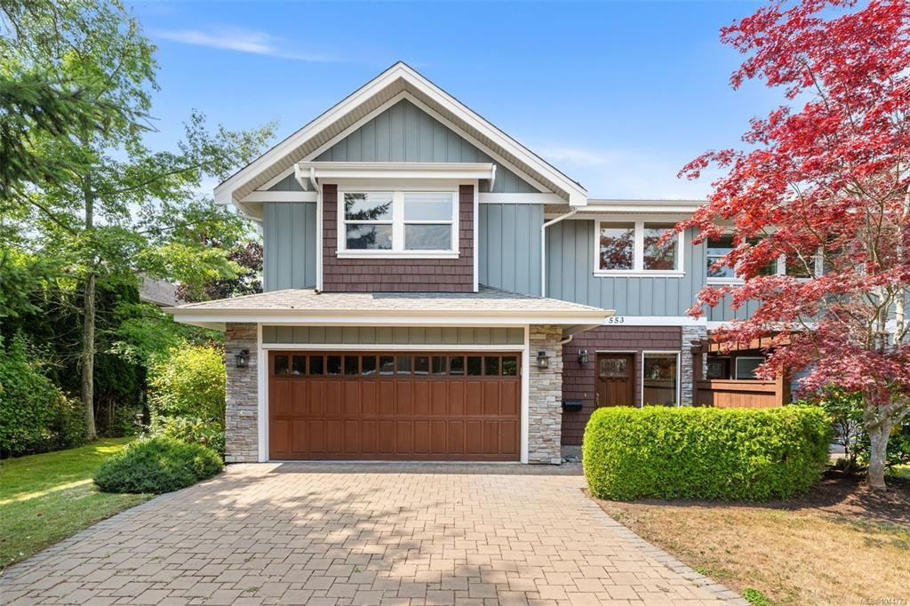553 Heatherdale Lane, Saanich, BC, V8Z 0A4