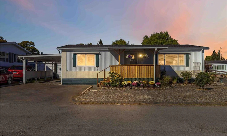 49-1498 Admirals Road