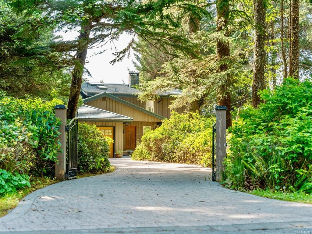 1261 Lynn Road, Tofino, BC, V0R 2Z0