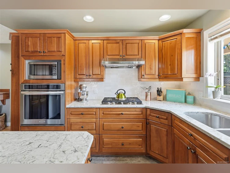 1096 Aery View Way, French Creek, BC, V9P 2N9 - 30