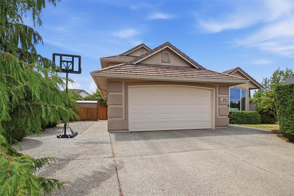1096 Aery View Way, French Creek, BC, V9P 2N9 - 15