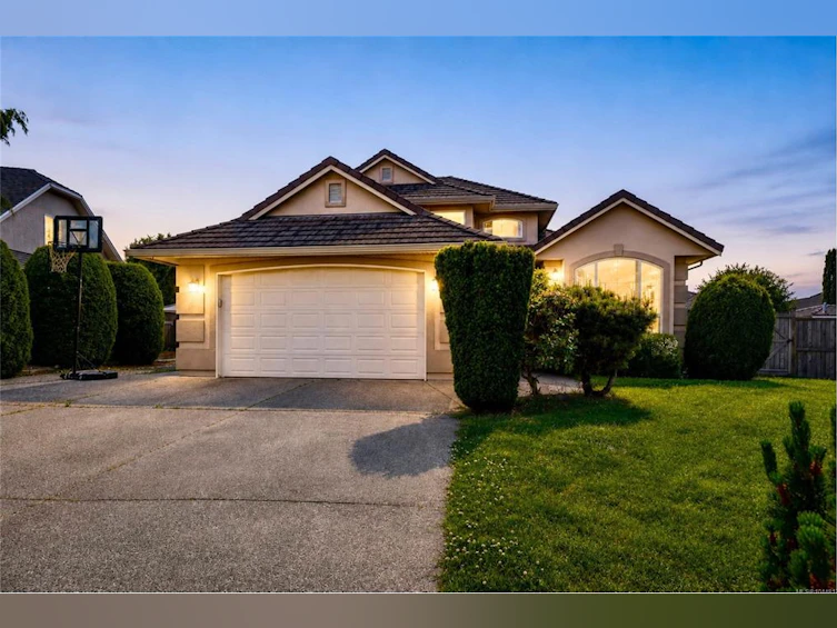 1096 Aery View Way, French Creek, BC, V9P 2N9