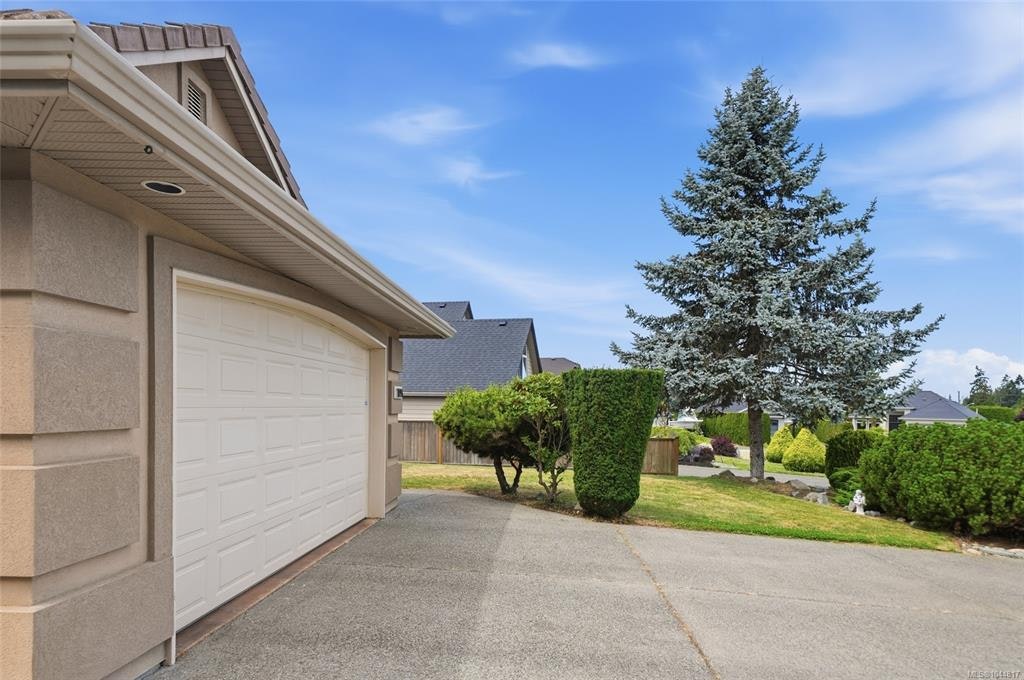 1096 Aery View Way, French Creek, BC, V9P 2N9 - 16