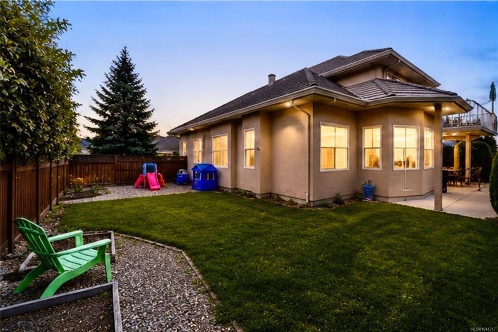 1096 Aery View Way, French Creek, BC, V9P 2N9 - 73