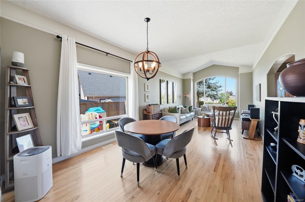 1096 Aery View Way, French Creek, BC, V9P 2N9 - 24