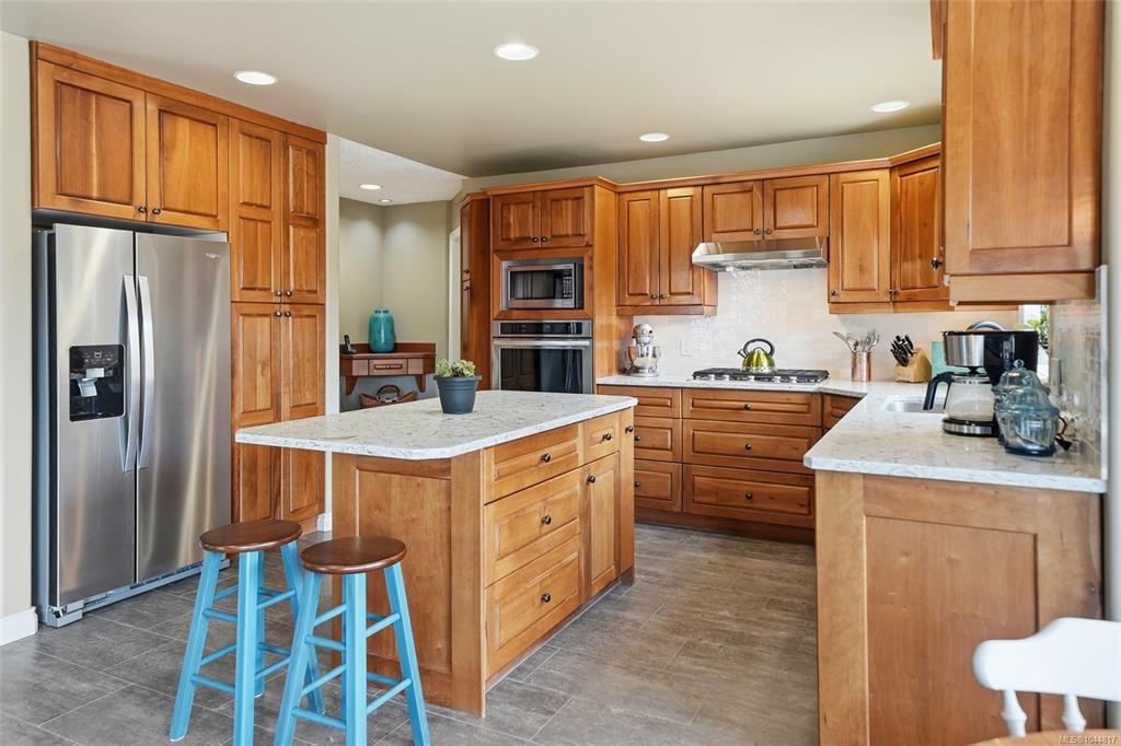 1096 Aery View Way, French Creek, BC, V9P 2N9 - 29