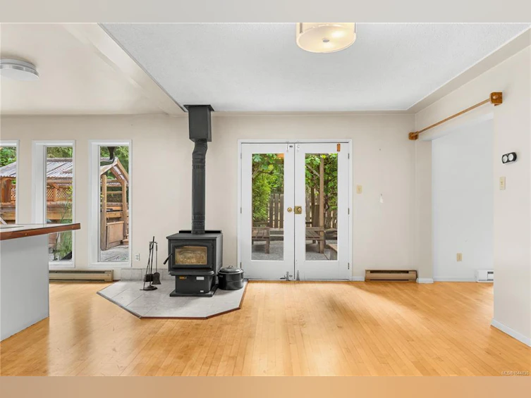 395 Lyngail Place, Gabriola Island, BC, V0R 1X1 - 11