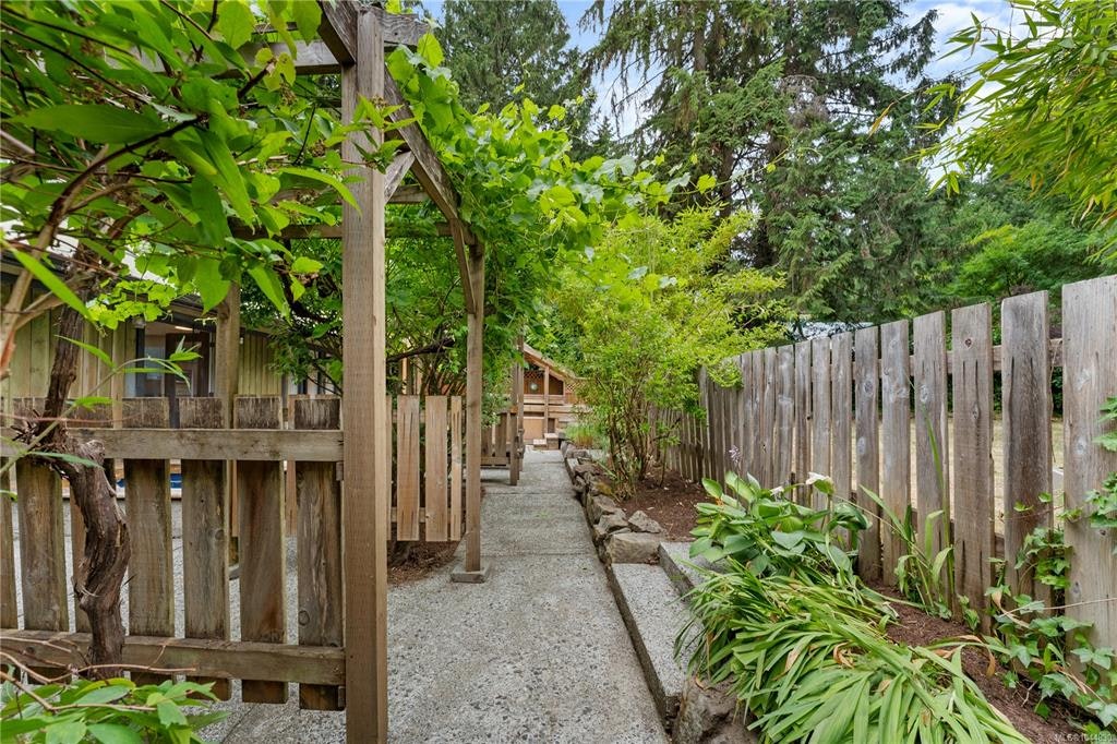 395 Lyngail Place, Gabriola Island, BC, V0R 1X1 - 32