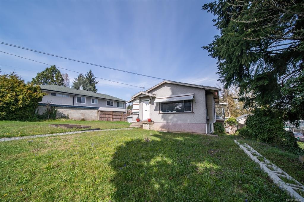 611 First Street - 2