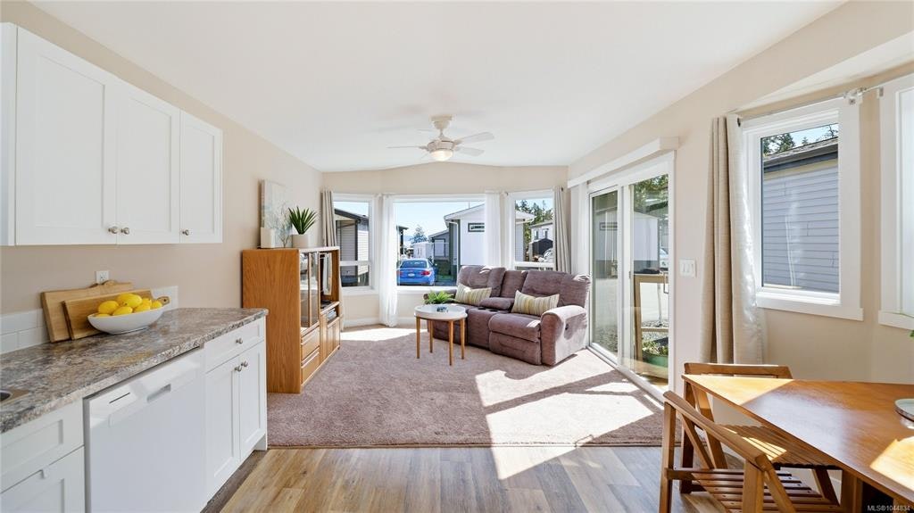 511-747 Old Place Road, Central Saanich, BC, V8M 0C3