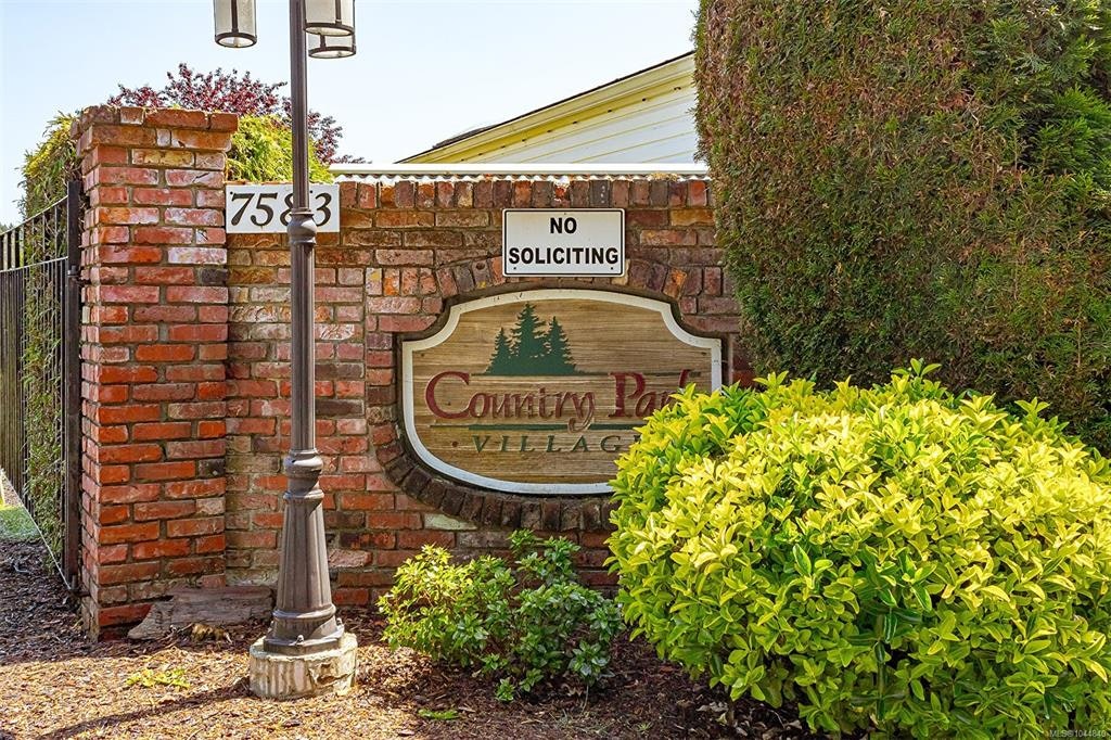 23-7583 Central Saanich Road, Central Saanich, BC, V8M 2B6 - 3