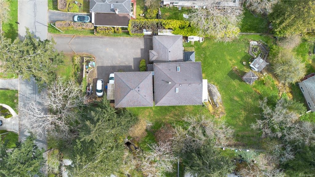 863 Parklands Drive, Esquimalt, BC, V9A 4L6 - 3