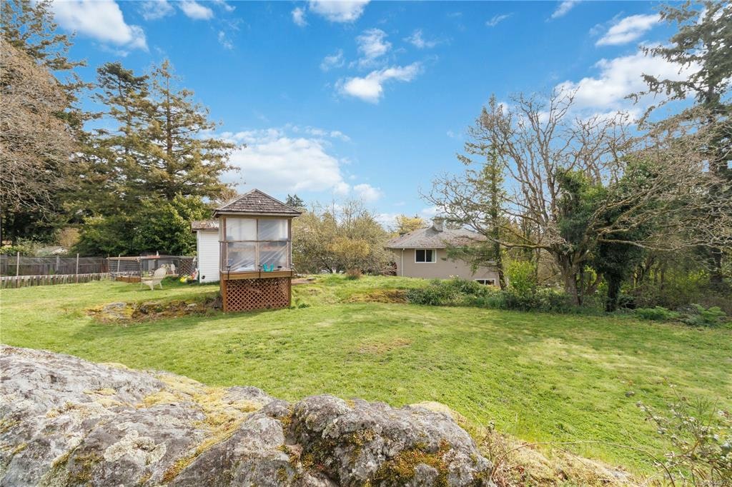 863 Parklands Drive, Esquimalt, BC, V9A 4L6 - 32