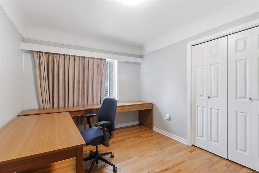 863 Parklands Drive, Esquimalt, BC, V9A 4L6 - 24