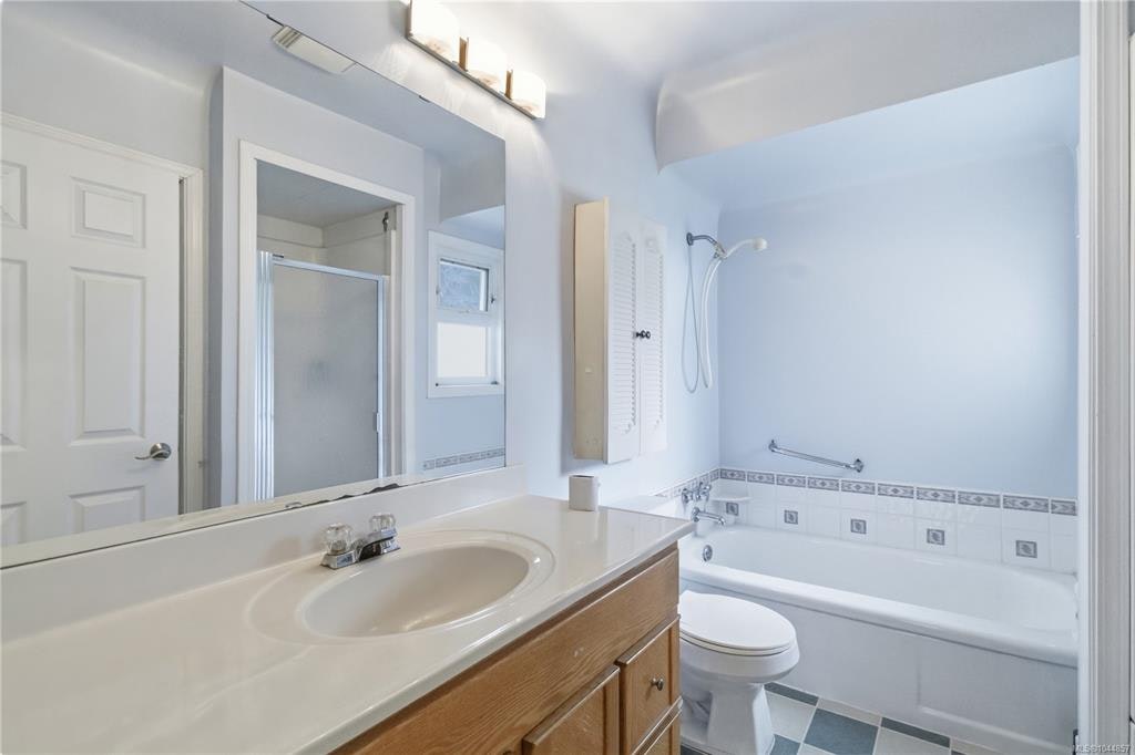 863 Parklands Drive, Esquimalt, BC, V9A 4L6 - 15