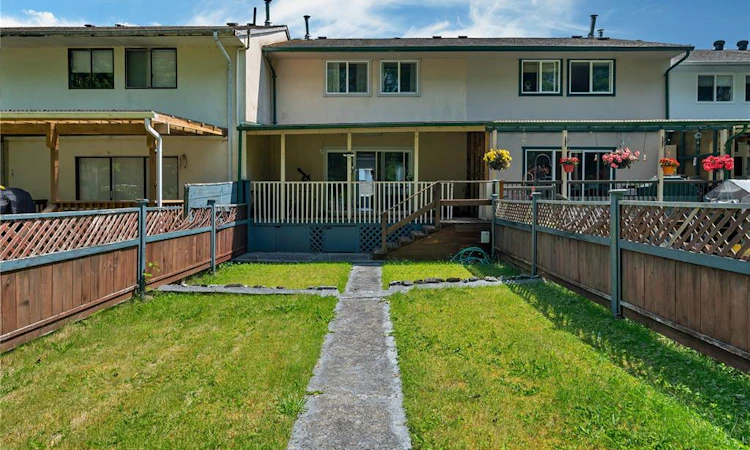 7312 Pine Drive