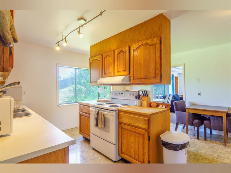 269 Matterson Drive, Ucluelet, BC, V0R 3A0 - 12