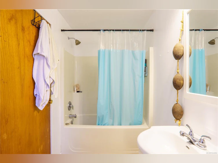 269 Matterson Drive, Ucluelet, BC, V0R 3A0 - 40