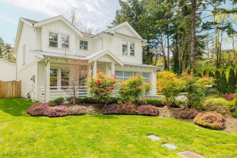 30 Jedburgh Road, View Royal, BC, V9B 6N7