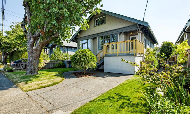 2449 Oregon Avenue