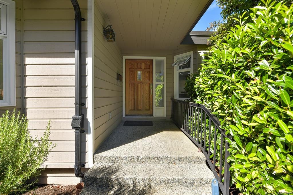 109-2829 Arbutus Road, Saanich, BC, V8N 5X5 - 28