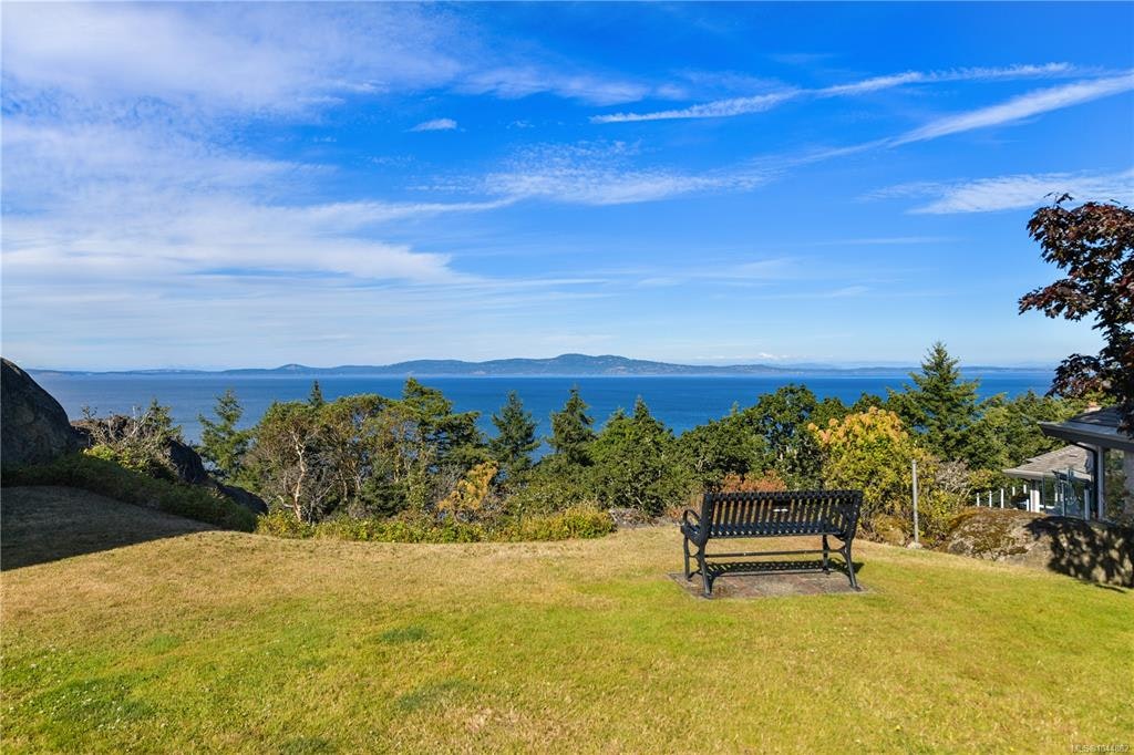 109-2829 Arbutus Road, Saanich, BC, V8N 5X5 - 38